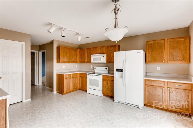 Property image 2 at 6618 Ziegler Lane, Charlotte, NC 28269