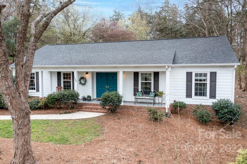 Property image 5 at 2400 Bergen Court, Charlotte, NC 28210