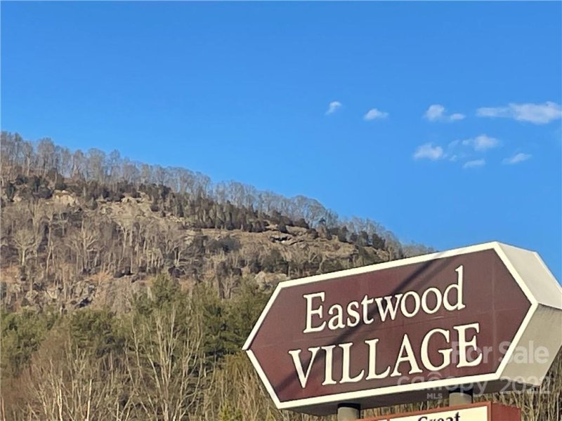 Property image 3 at 1000 Olde Eastwood Village Boulevard, Asheville, NC 28803