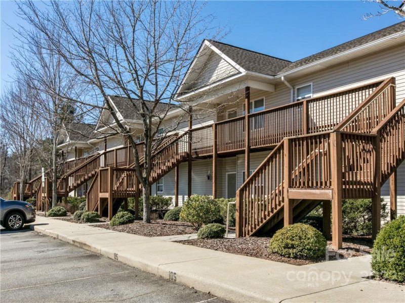 Property image 2 at 107 Olde Covington Way, Arden, NC 28704