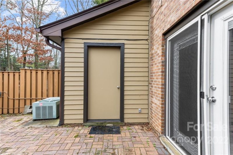 Property image 5 at 16 Spears Avenue, Asheville, NC 28801