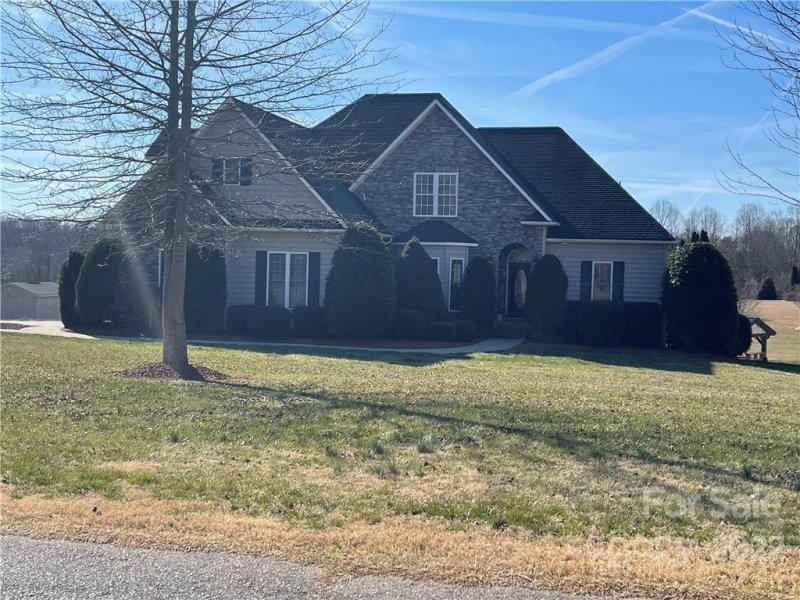 Property image 2 at 602 Sandycrest Drive, Cherryville, NC 28021