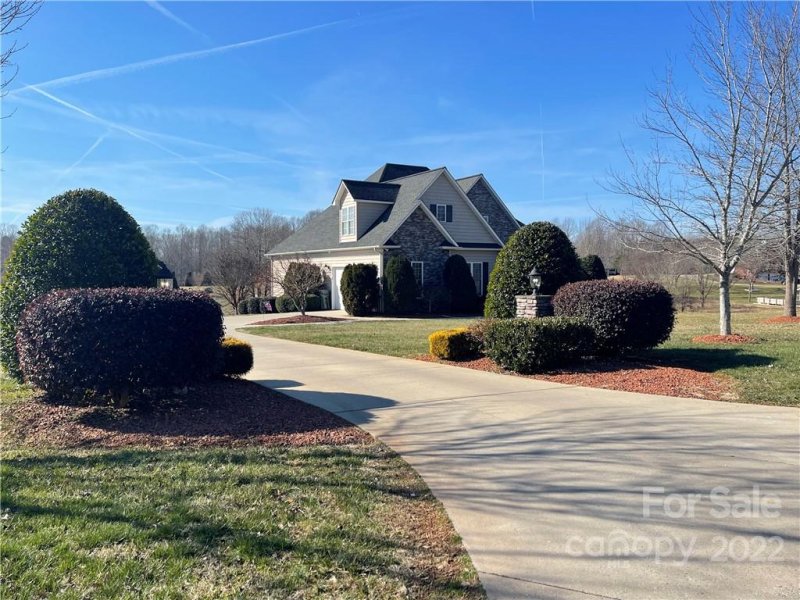 Property image 4 at 602 Sandycrest Drive, Cherryville, NC 28021