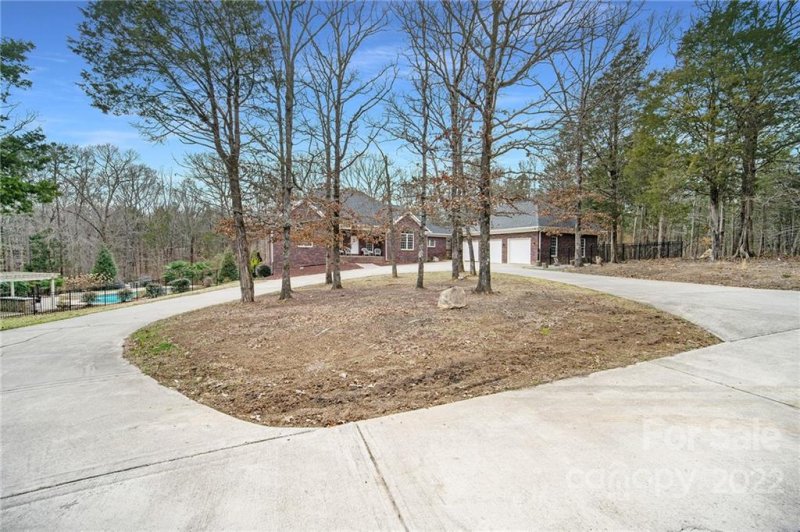 Property image 2 at 440 Falcon Drive, Concord, NC 28025