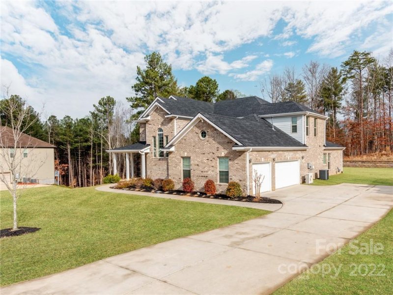 Property image 2 at 244 San Agustin Drive, Mooresville, NC 28117