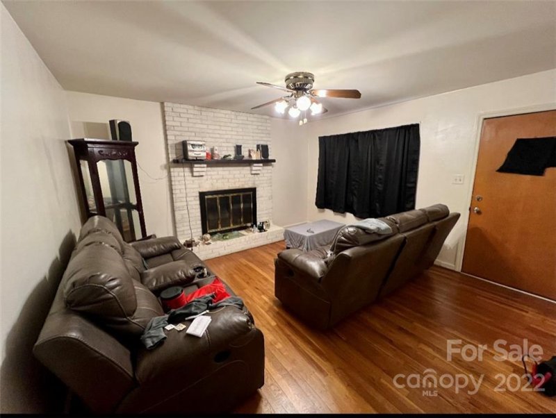 Property image 5 at 2401 Woodleaf Drive, Gastonia, NC 28052