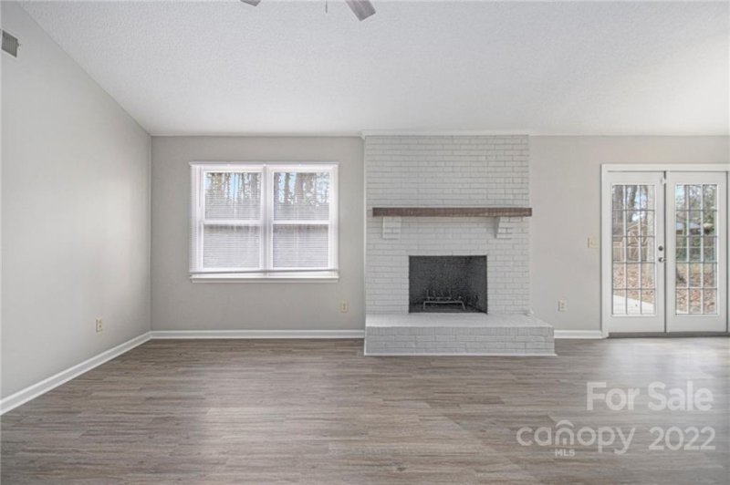 Property image 3 at 4850 Butterwick Lane, Charlotte, NC 28212