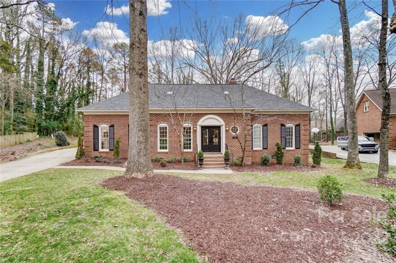 Property image 2 at 111 Gerald Lee Court, Charlotte, NC 28270