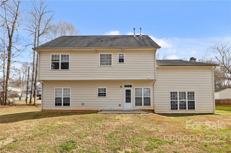 Property image 5 at 5013 Meadow Woods Drive, Lowell, NC 28098