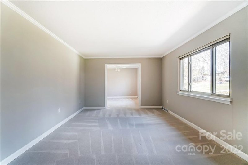 Property image 5 at 5842 Mcnair Road, Charlotte, NC 28212