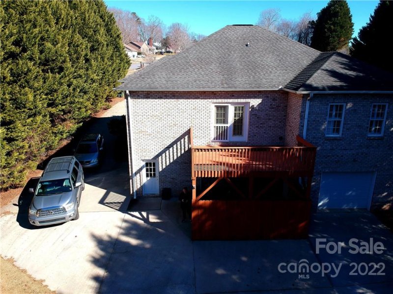 Property image 5 at 1703 Running Deer Drive, Conover, NC 28613