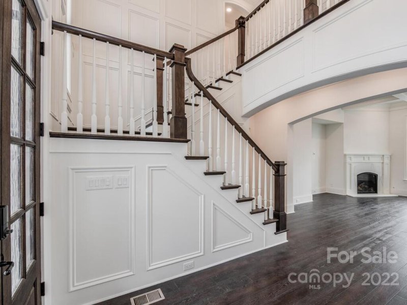 Property image 2 at 158 Mcalway Road, Charlotte, NC 28211