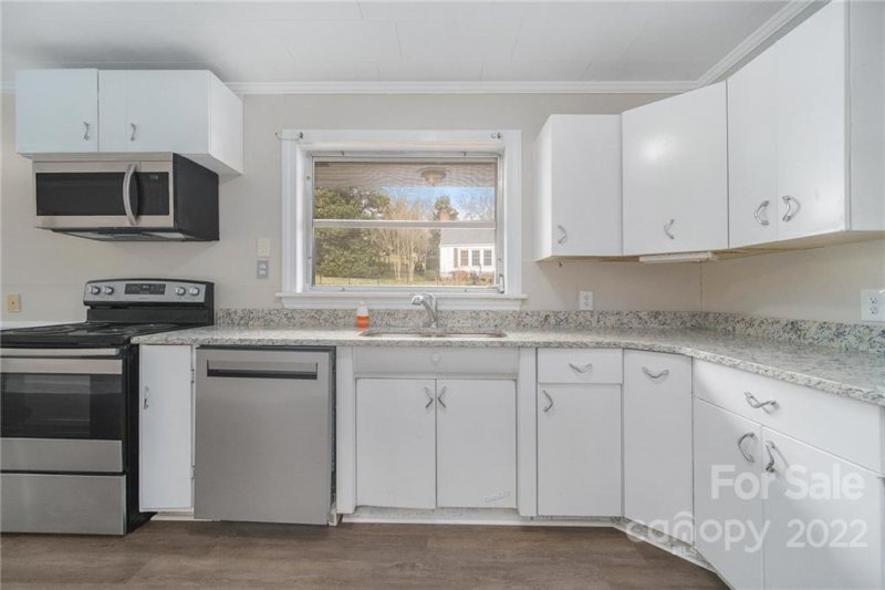 Property image 3 at 44 Louise Drive, Concord, NC 28025