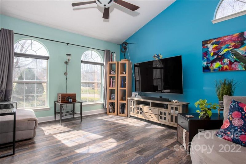 Property image 5 at 16130 Farmall Drive, Huntersville, NC 28078