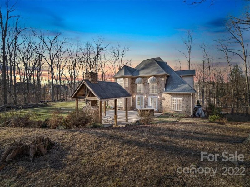 Property image 2 at 171 Greenbay Road, Mooresville, NC 28117