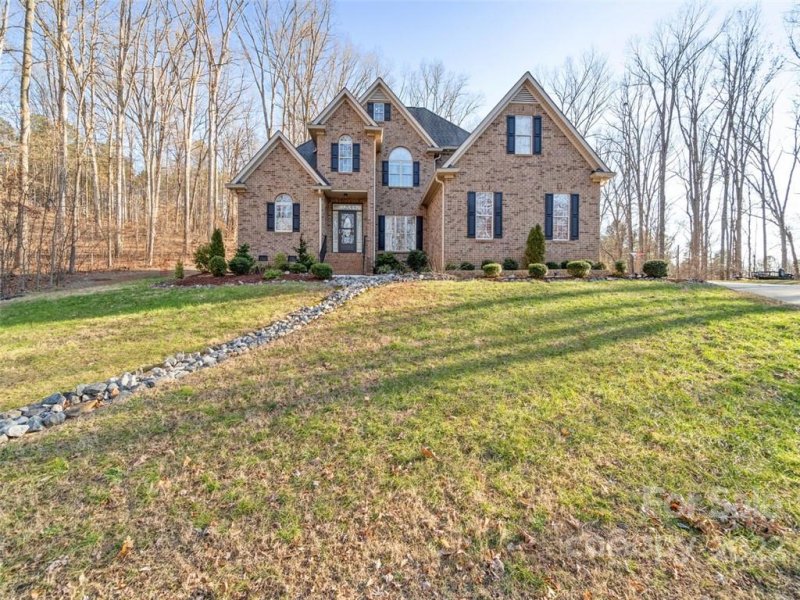 Property image 3 at 171 Greenbay Road, Mooresville, NC 28117