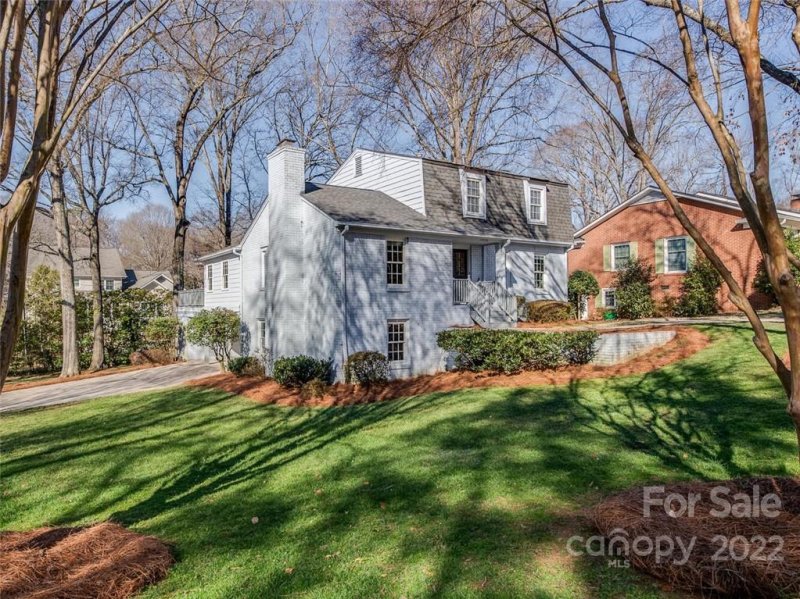 Property image 2 at 1000 Greentree Drive, Charlotte, NC 28211