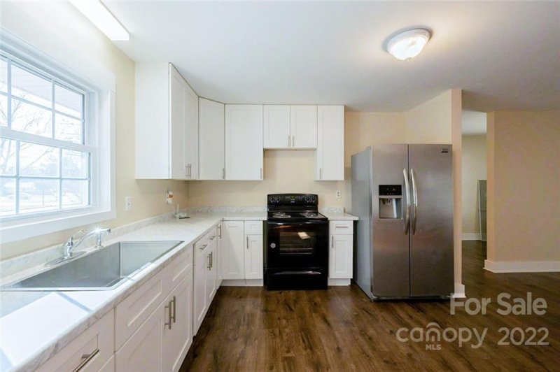 Property image 5 at 5239 Elderbank Drive, Charlotte, NC 28216