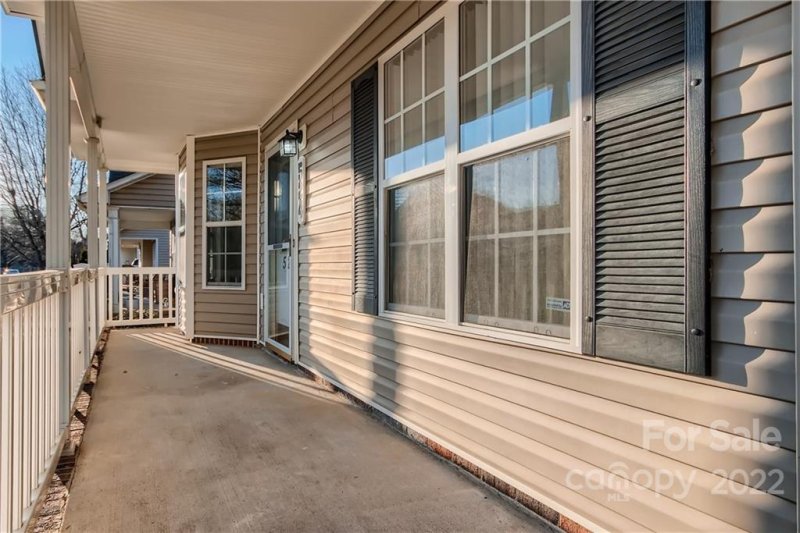 Property image 2 at 524 Jakes Ridge Lane, Mooresville, NC 28115