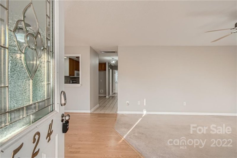 Property image 3 at 524 Jakes Ridge Lane, Mooresville, NC 28115