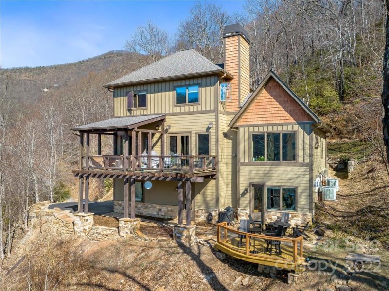 Property image 2 at 9 Winding Poplar Road, Black Mountain, NC 28711