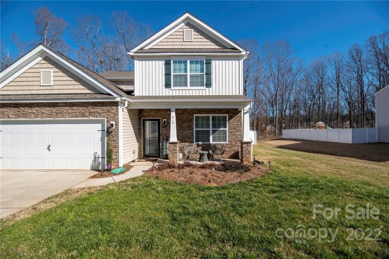 Property image 4 at 413 Wheat Field Drive, Mount Holly, NC 28120