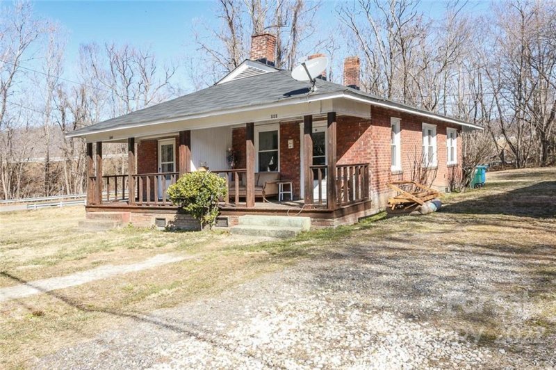Property image 2 at 109 111 Powell Street, Swannanoa, NC 28778