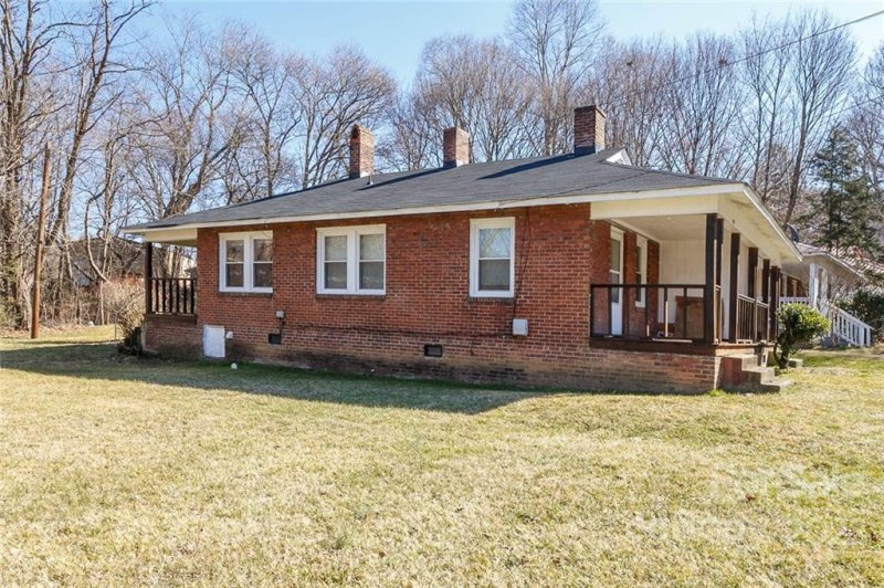 Property image 3 at 109 111 Powell Street, Swannanoa, NC 28778