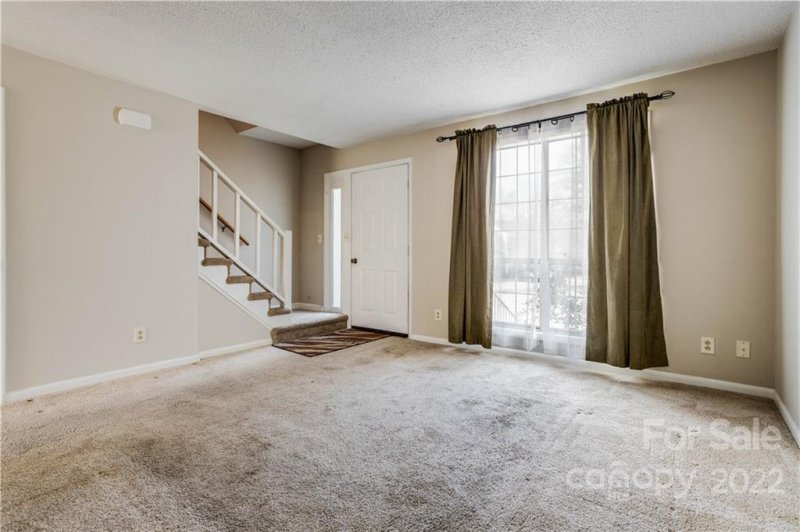 Property image 2 at 1943 Lancer Court, Gastonia, NC 28054