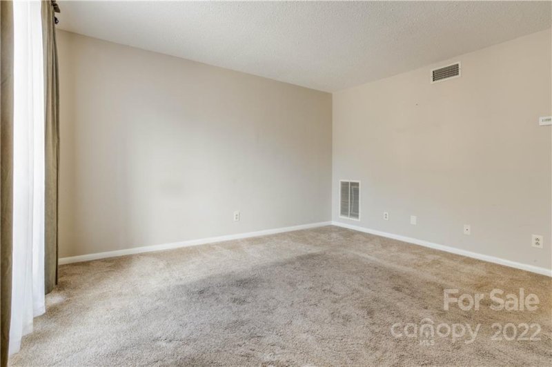 Property image 3 at 1943 Lancer Court, Gastonia, NC 28054