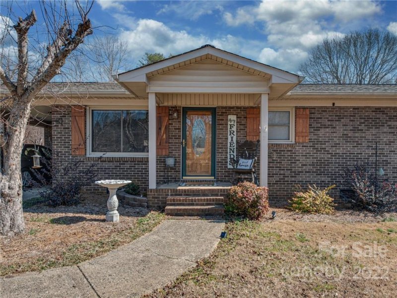 Property image 2 at 630 Poplar Drive, Shelby, NC 28152