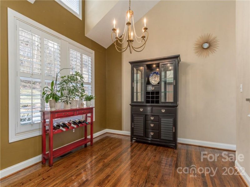 Property image 3 at 101 Poppy Lane, Asheville, NC 28803