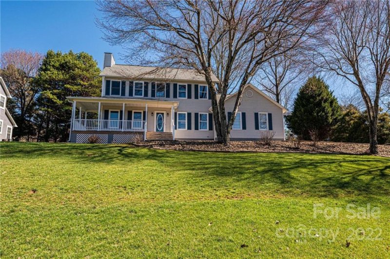 5660 Gold Creek Bay None