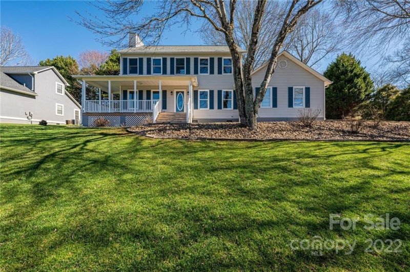 Property image 2 at 5660 Gold Creek Bay None, Hickory, NC 28601