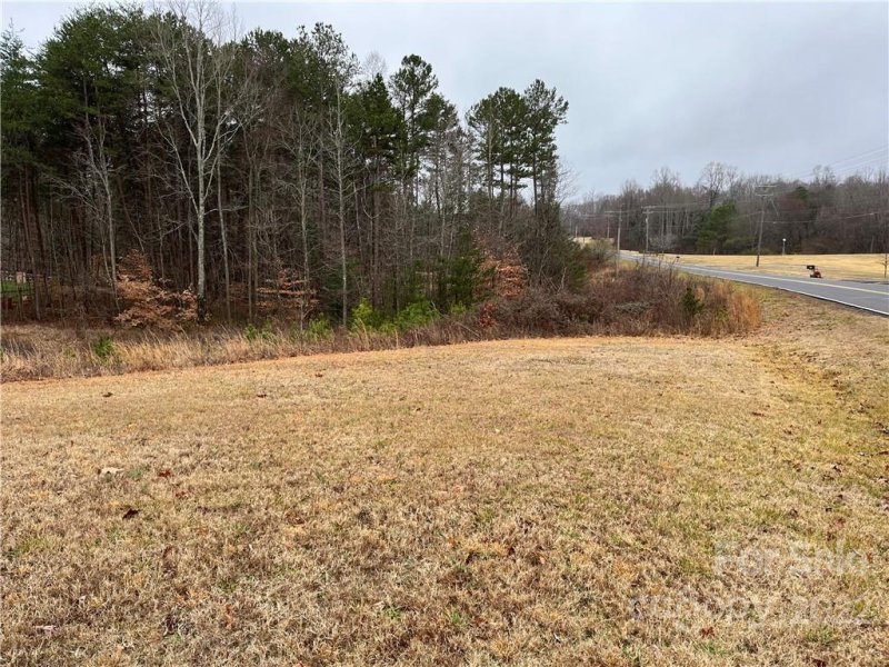 Property image 4 at 106 Rushing Water Lane, Troutman, NC 28166