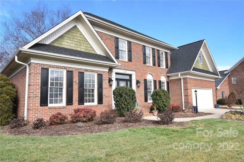 Property image 2 at 950 38th Avenue, Hickory, NC 28601