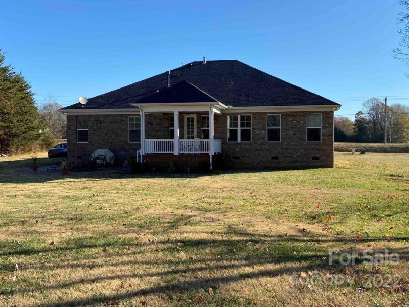 Property image 3 at 613 Shepherd Road, Troutman, NC 28166