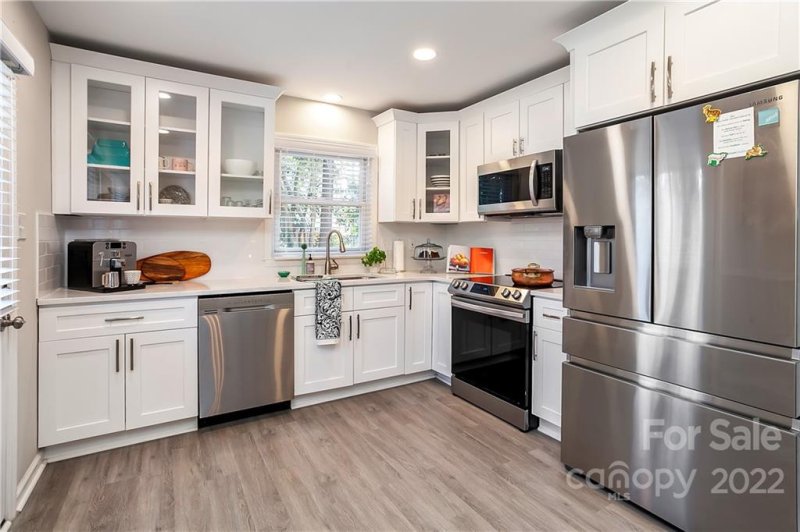 Property image 4 at 6009 Pepperhill Road, Charlotte, NC 28212