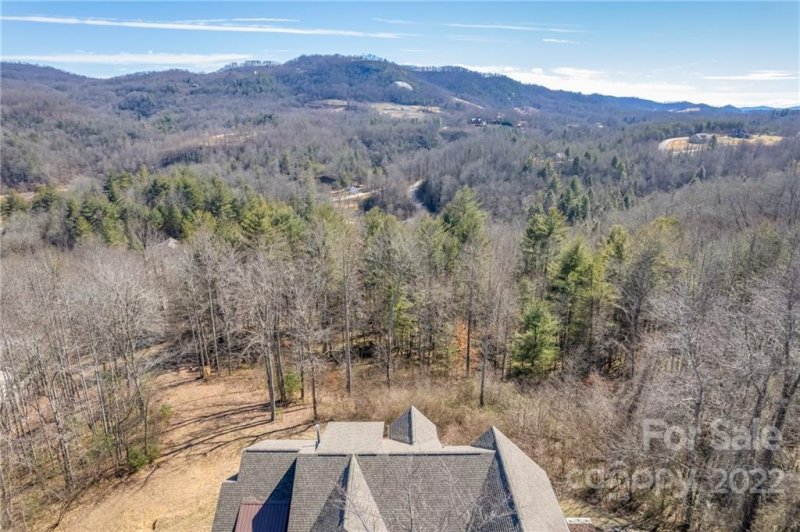 Property image 2 at 487 Morning Air Lane, Hendersonville, NC 28792