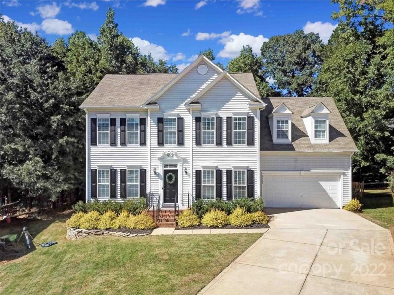 Property image 3 at 13309 Edgetree Drive, Pineville, NC 28134