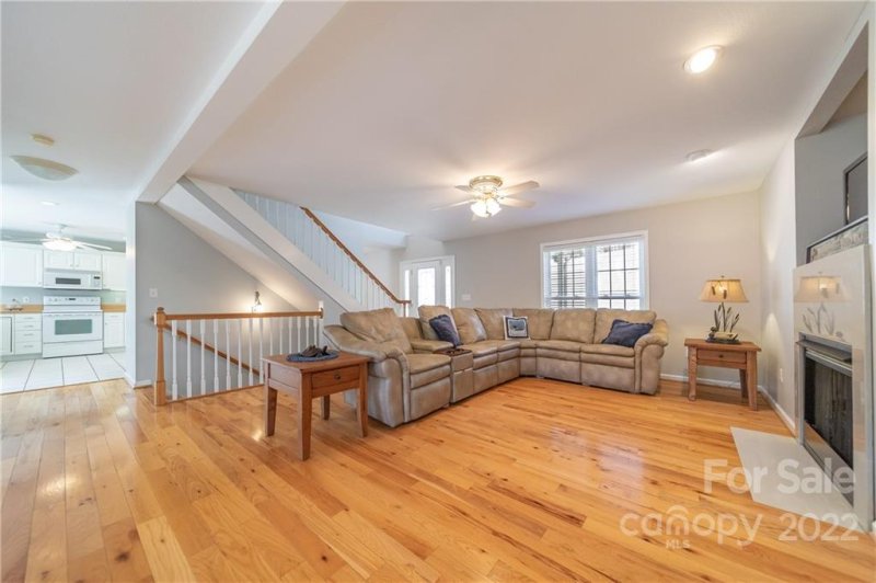 Property image 2 at 982 Plantation Drive, Marion, NC 28752