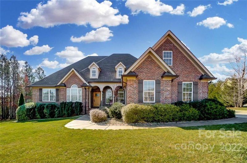 558 Deanne Drive
