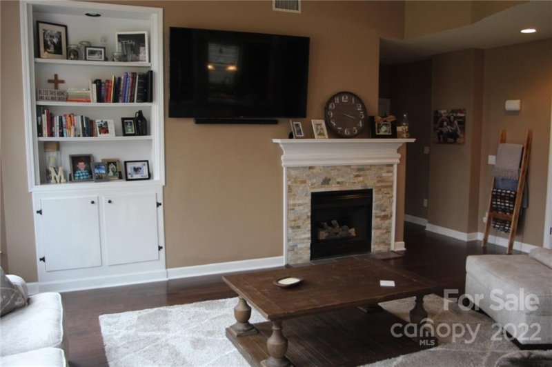 Property image 4 at 8300 Chatham Oaks Drive, Concord, NC 28027