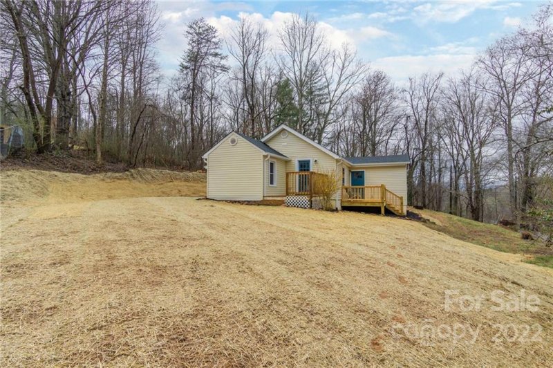 Property image 2 at 70 Vanderbilt Terrace, Asheville, NC 28806