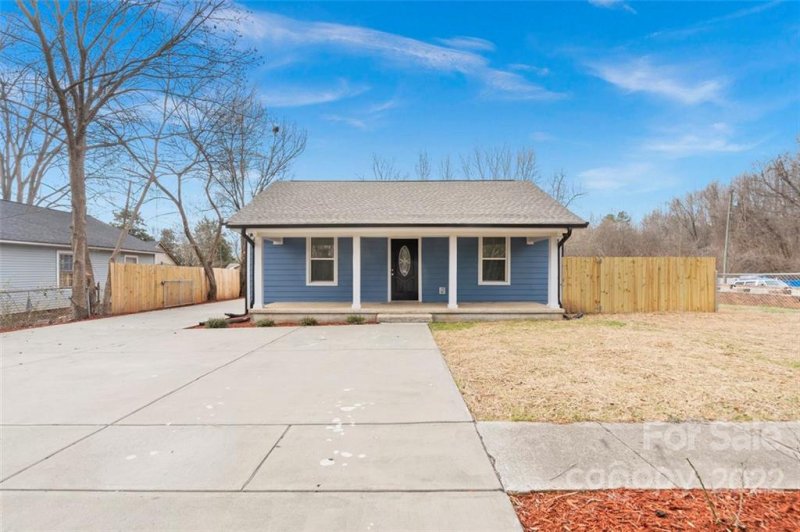 Property image 3 at 2751 Fair Oaks Drive, Gastonia, NC 28054