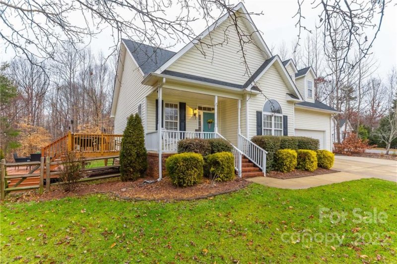 Property image 2 at 3509 Seminole Drive, Maiden, NC 28650