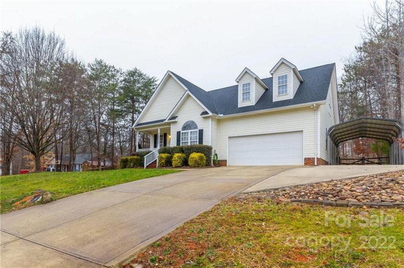 Property image 4 at 3509 Seminole Drive, Maiden, NC 28650