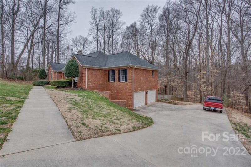 Property image 3 at 2631 Ashbourne Drive, Gastonia, NC 28056