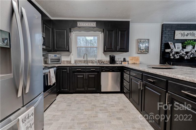 Property image 3 at 122 Vernon Street, Cherryville, NC 28021