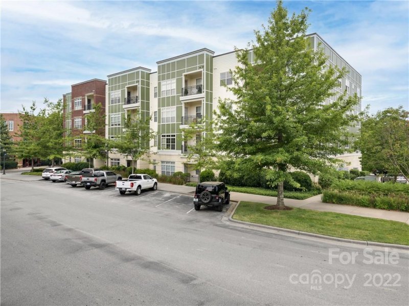 Property image 2 at 42 Schenck Parkway, Asheville, NC 28803